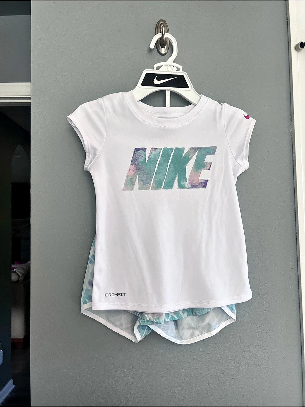 Nike Girls Athletic Set Size 6